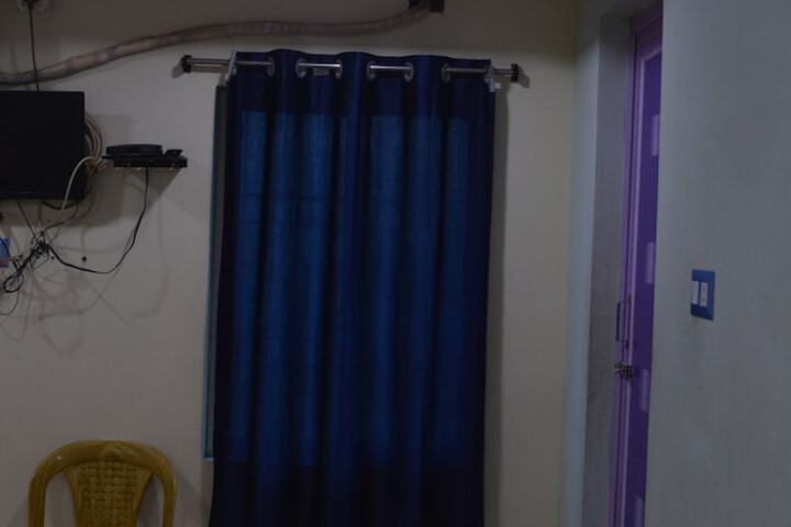 Room 33 of 94