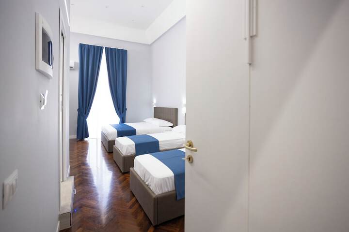 Room 12 of 111