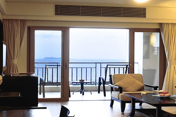 Room 6 of 35