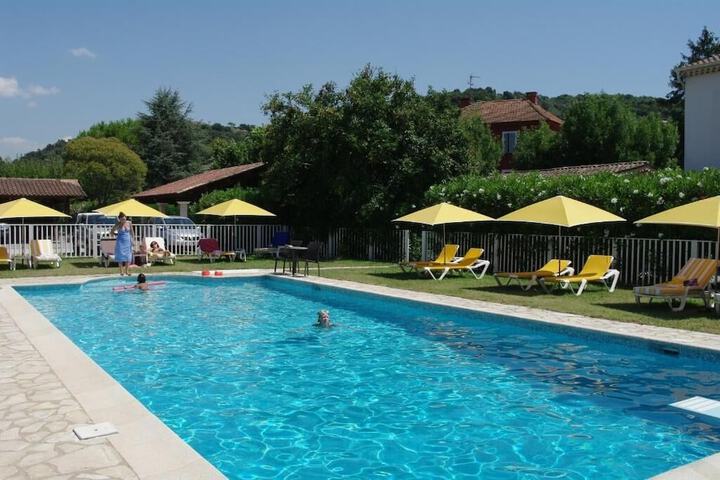 Pool 27 of 53