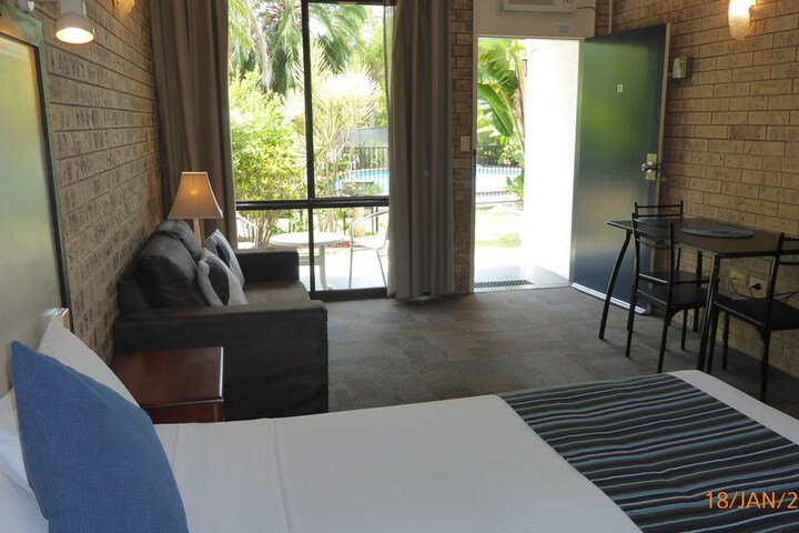 Room 5 of 36