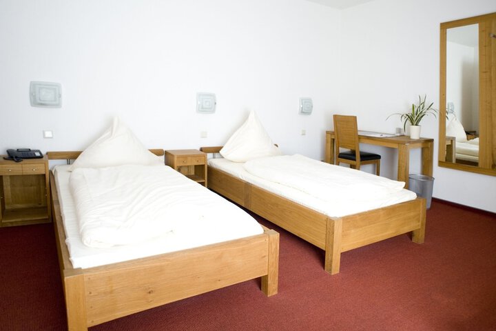 Room 3 of 50
