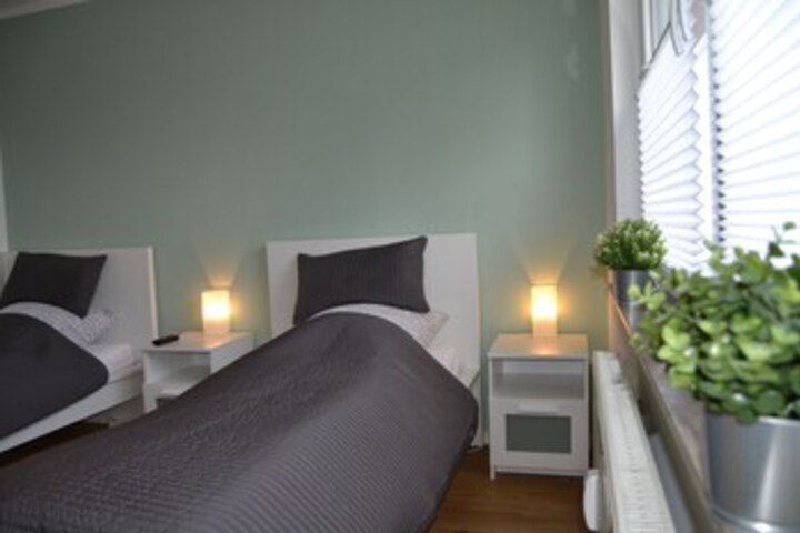 Room 63 of 177