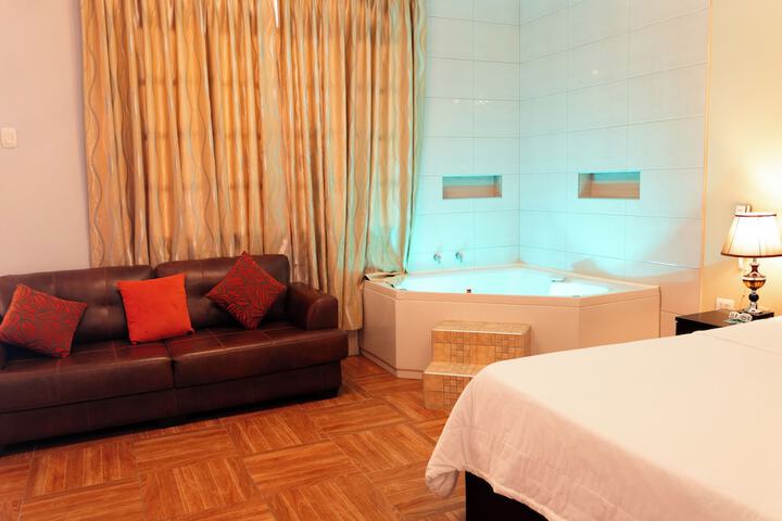 Room 9 of 70