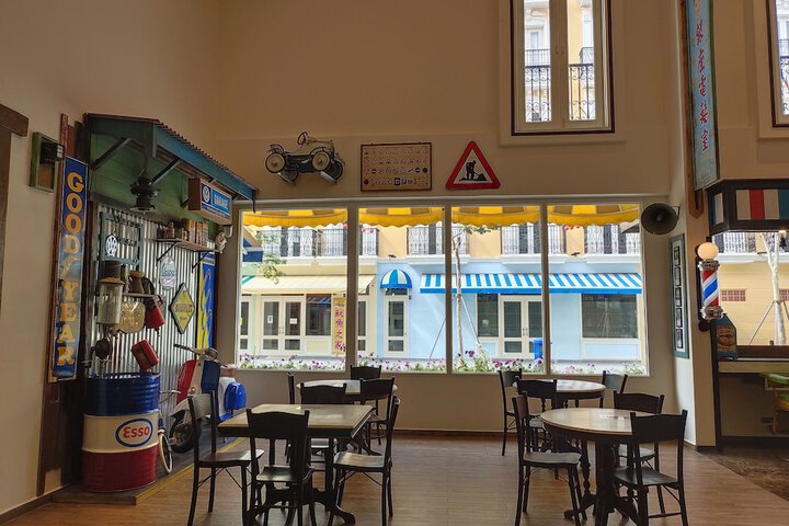 Guest Lobby