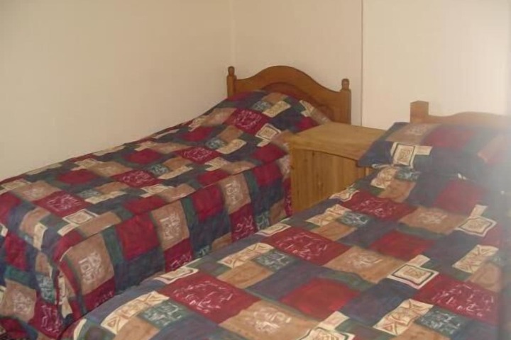 Room 21 of 34