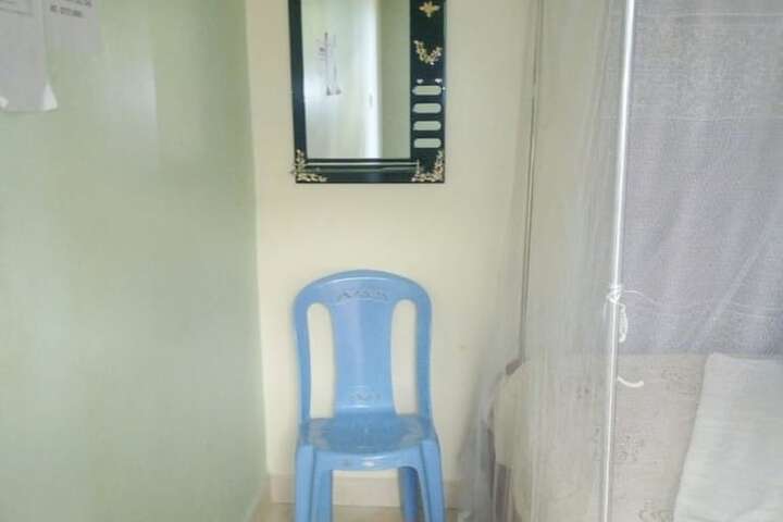 Room 5 of 10