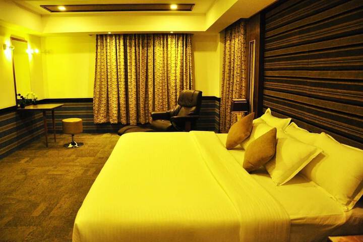 Room 8 of 40