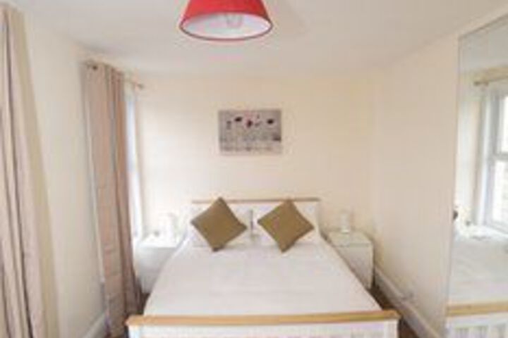 Room 15 of 29
