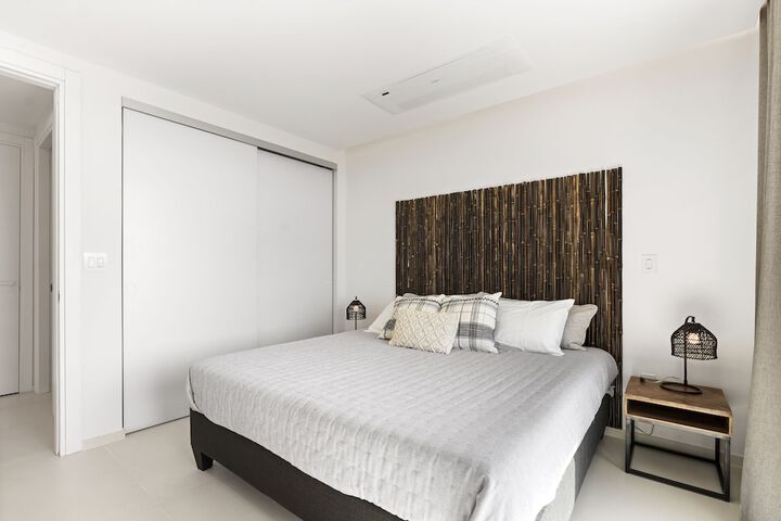 Room 79 of 1000