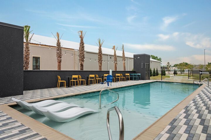 Swimming pool at Home2 Suites by Hilton Lafayette I-10