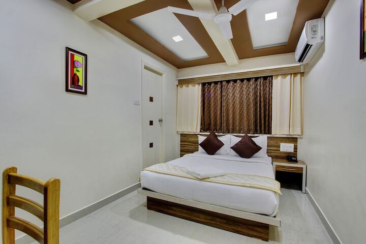 Room 5 of 29
