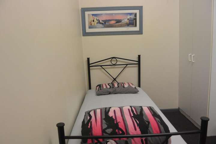 Room 28 of 61