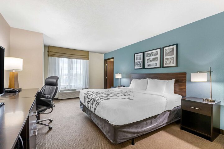 1 King Bed Mobility Accessible (2 of 29)