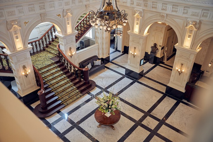 Guest Lobby