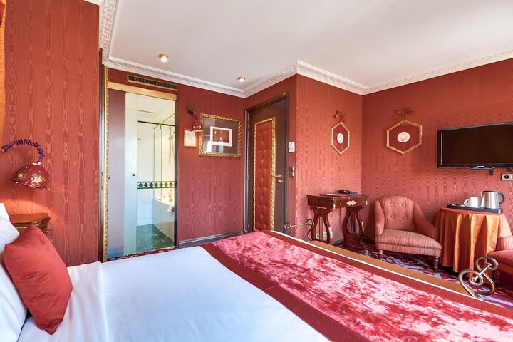 Room 12 of 53