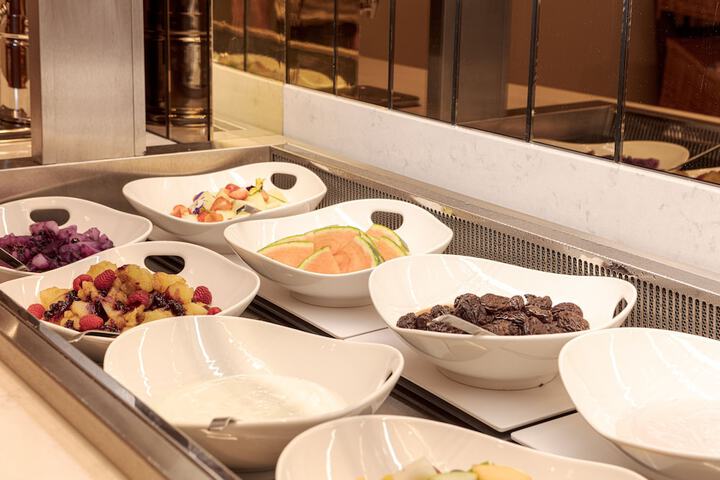 Dining 110 of 206