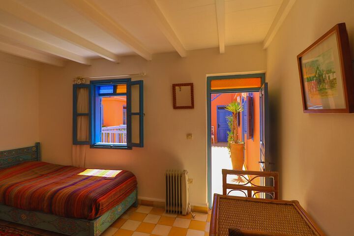 Room 48 of 266