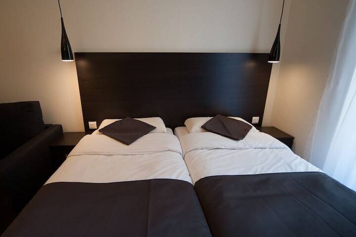 Room 13 of 52