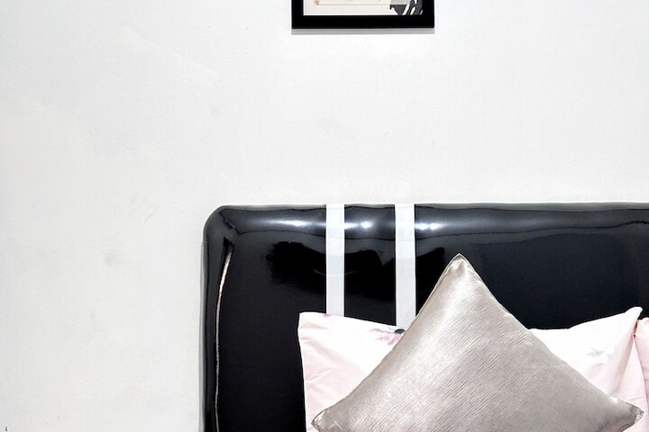 Room 2 of 62