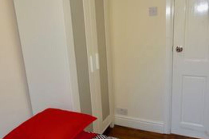 Room 14 of 23