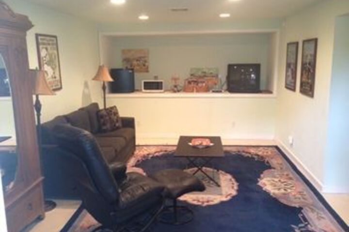 Room 11 of 13