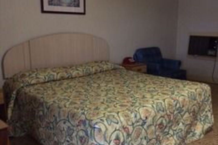 Room 12 of 20