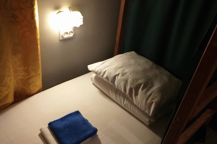 Room 13 of 25