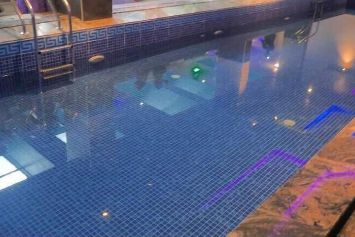 Pool 27 of 41