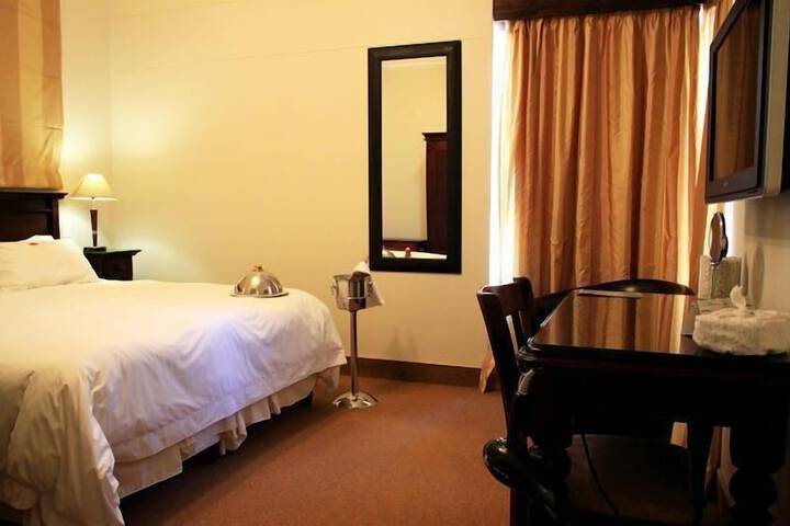 Room 9 of 41
