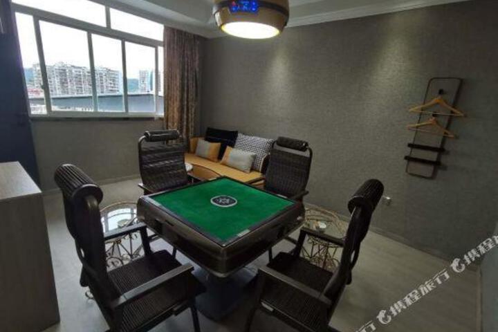 Yuesen Yimeijia Zhongtian Holiday Hotel
