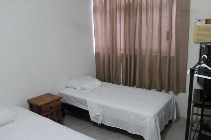 Room 15 of 38
