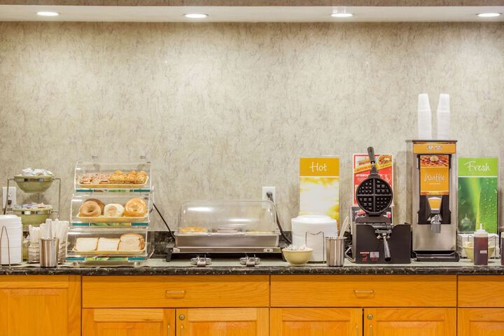 Breakfast/Coffee Service 56 of 65