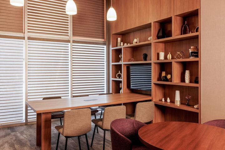 Business Center 57 of 69