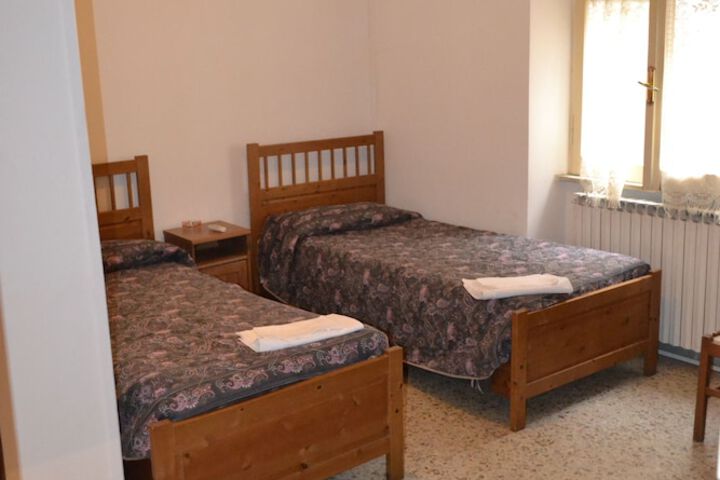 Room 3 of 17