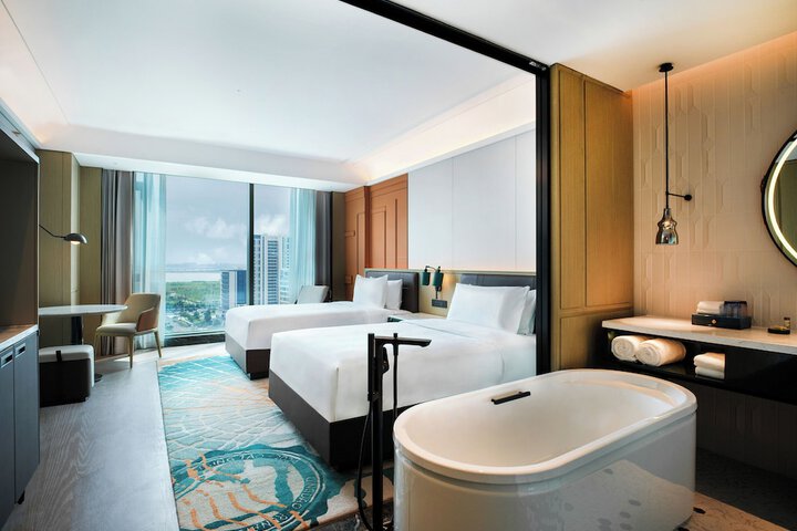 Room 10 of 89
