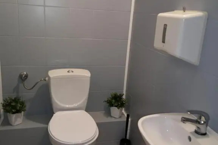 Room 5 of 15