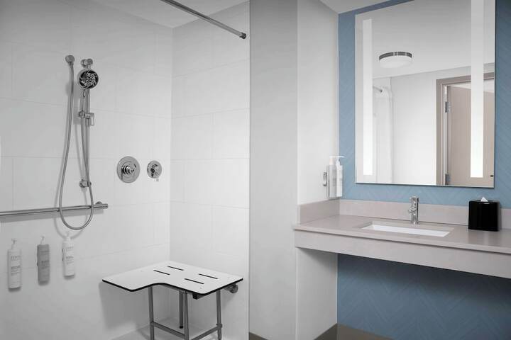 Bathroom shower