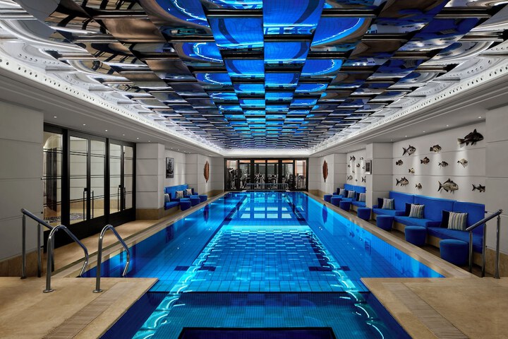 Hotel with Pool