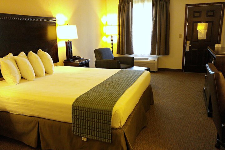 Room 5 of 14