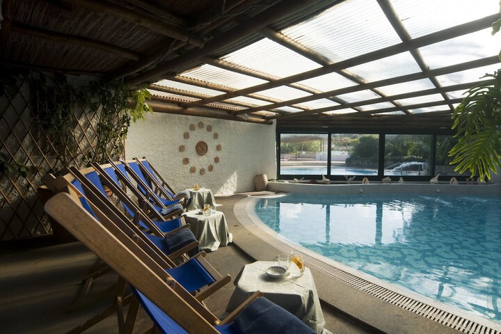 Pool 43 of 91