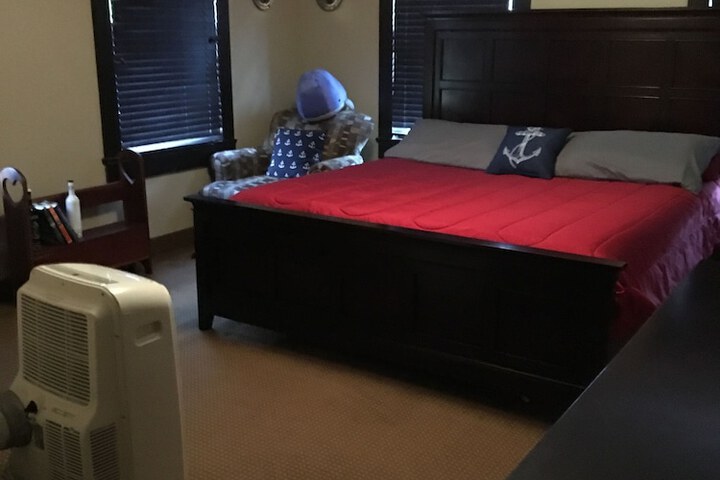 Room 7 of 41