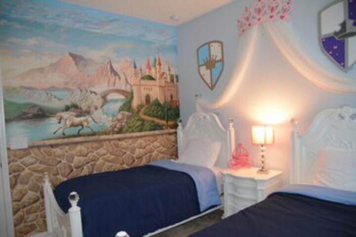 Room 21 of 29