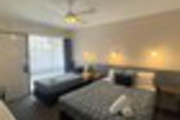 Room 44 of 96