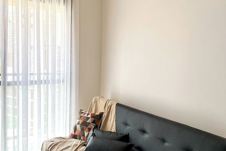 Room 19 of 38