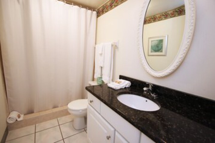 Room 6 of 24