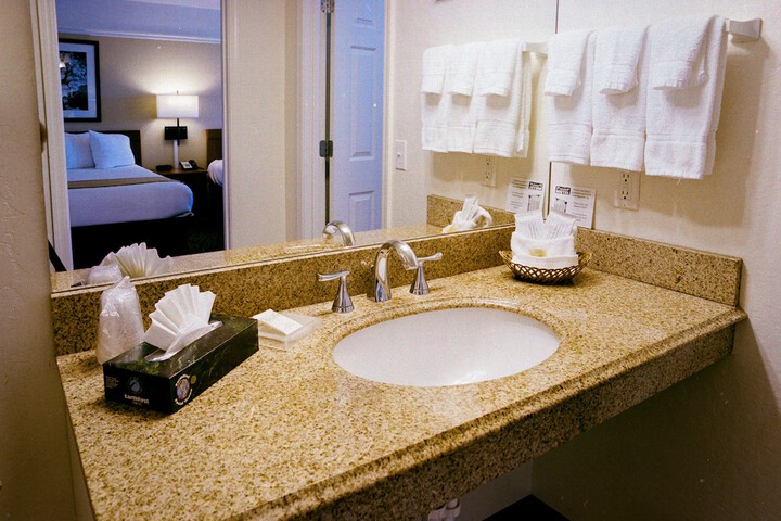 Room 6 of 29
