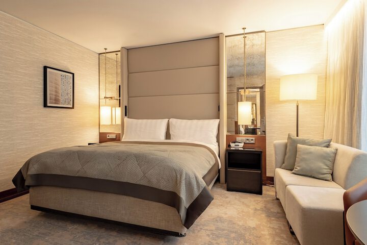 Room 253 of 457
