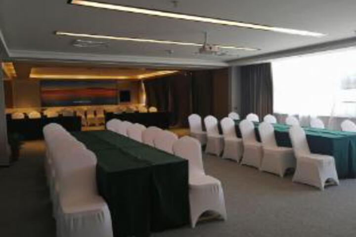Room 11 of 23