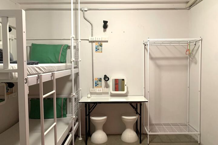 Room 19 of 60